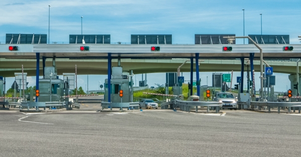נסיעה בכבישי אגרה בחינם